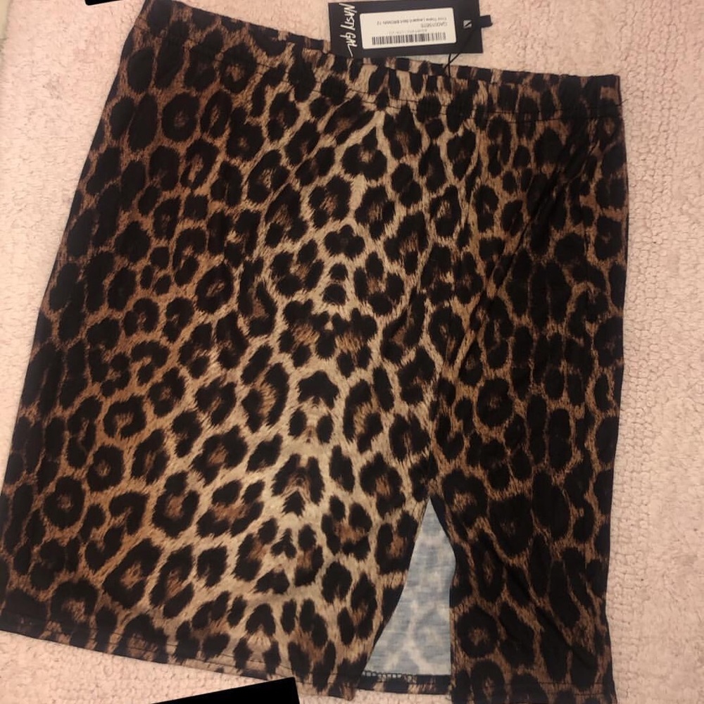 Leopard skirt